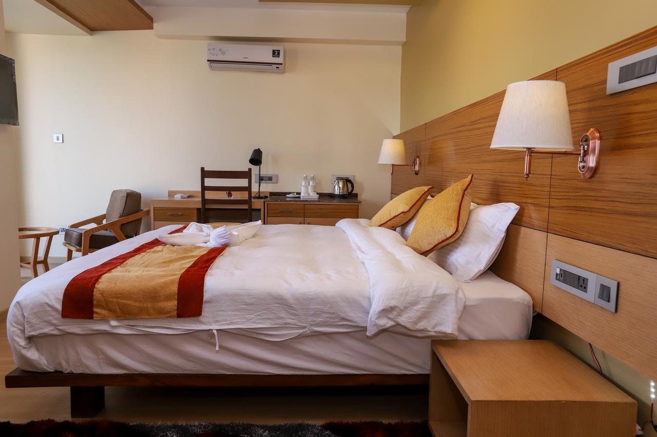 Retro Hotel And Spa Katmandou Extérieur photo